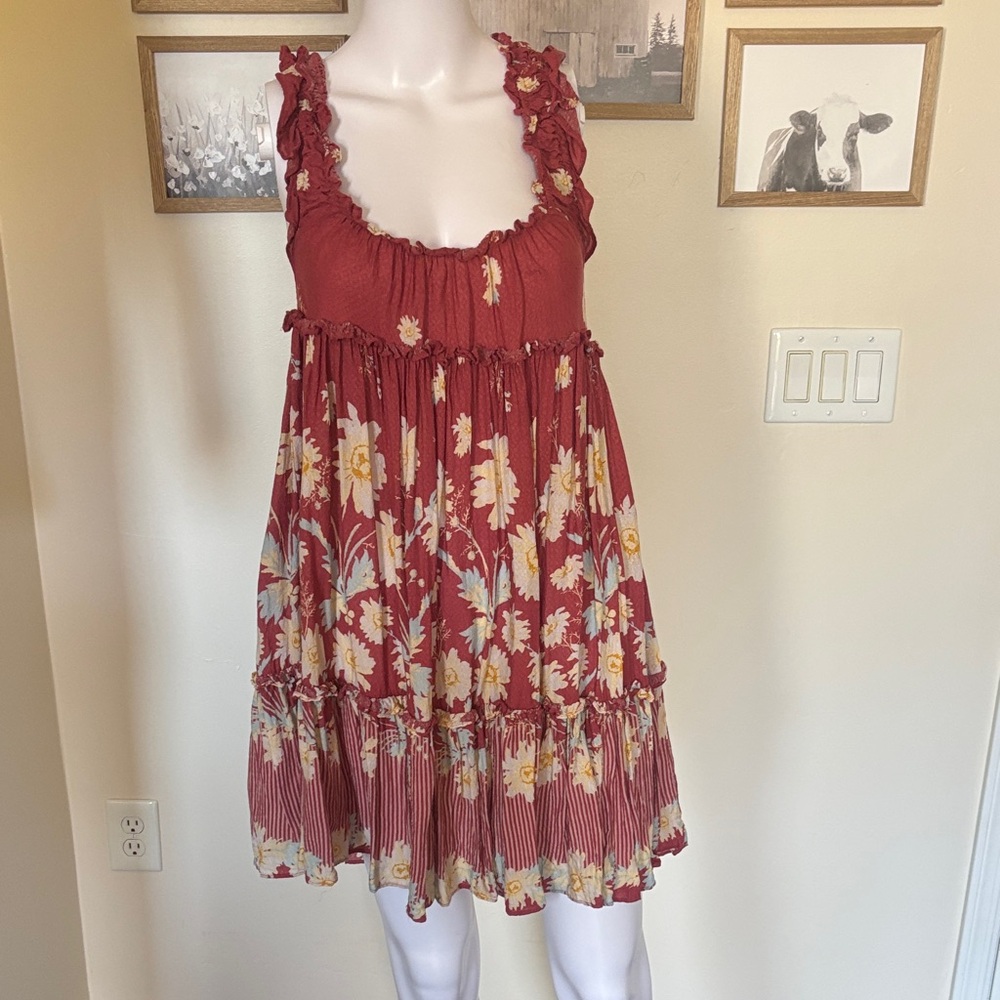 Women's Floral Ruffle Mini Dress - Red